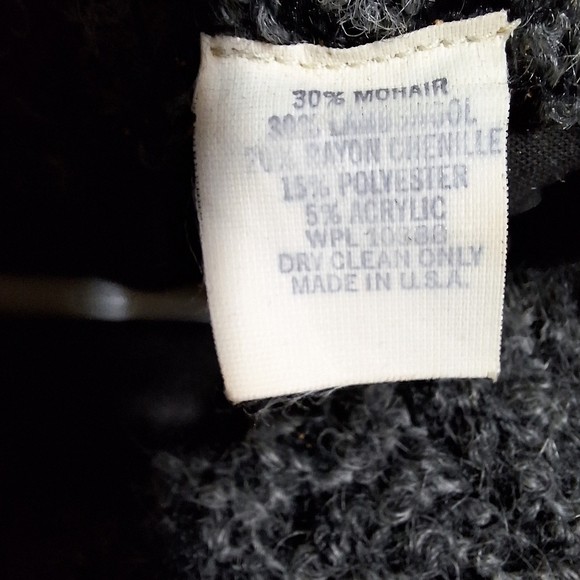 An Allen Wah mens long sleeve mohair, lambs wool, chenille blend sweater in XL - Picture 3 of 6